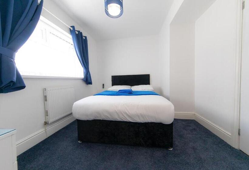 Superior Værelse, The Adonis