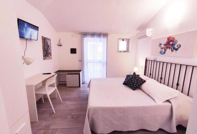 家庭间, B&b Capo Rizzuto Fronte Mare