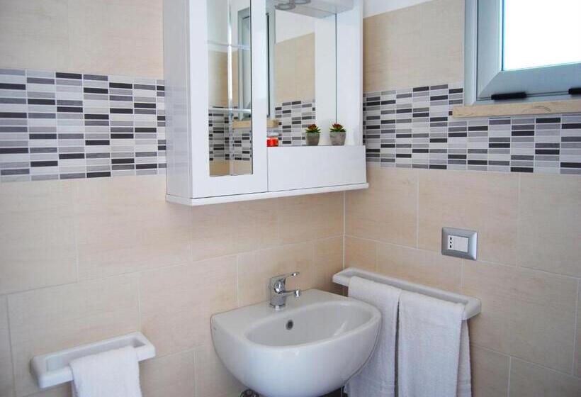 海景标准间带阳台, B&b Capo Rizzuto Fronte Mare