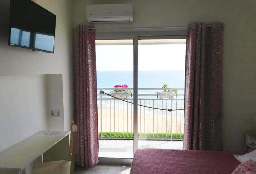 豪华海景房带阳台, B&b Capo Rizzuto Fronte Mare