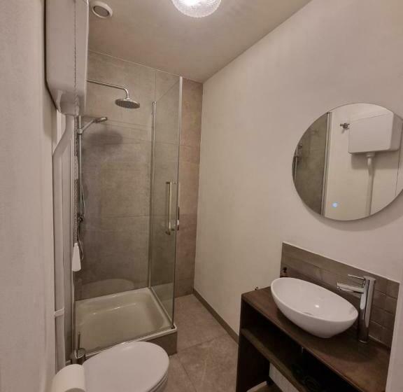 带共用浴室的标准房间, Gasthuys Rustique