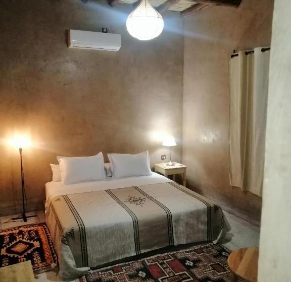 غرفة قياسية مطلّة علي الحديقة, Gîte Ait Lmaalam Chez Ahmed