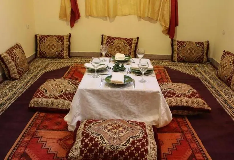 Huoneisto 2 Makuuhuonetta, Gîte Ait Lmaalam Chez Ahmed