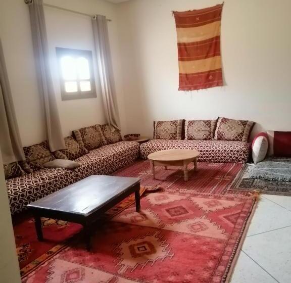 شقة غرفتين, Gîte Ait Lmaalam Chez Ahmed
