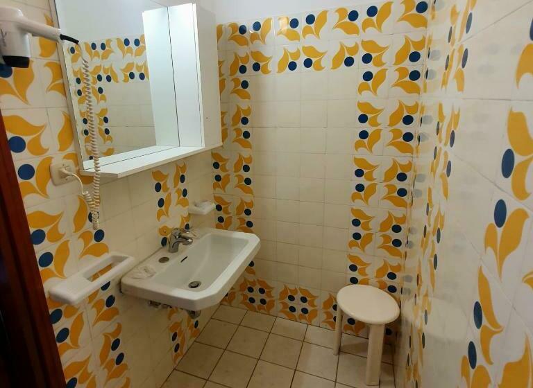 חדר סטנדרט יחיד, Perla