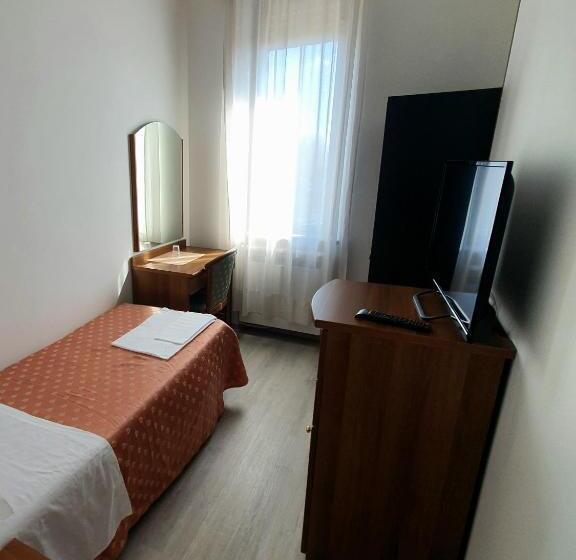 חדר סטנדרט יחיד, Perla