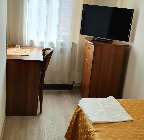 חדר סטנדרט יחיד, Perla