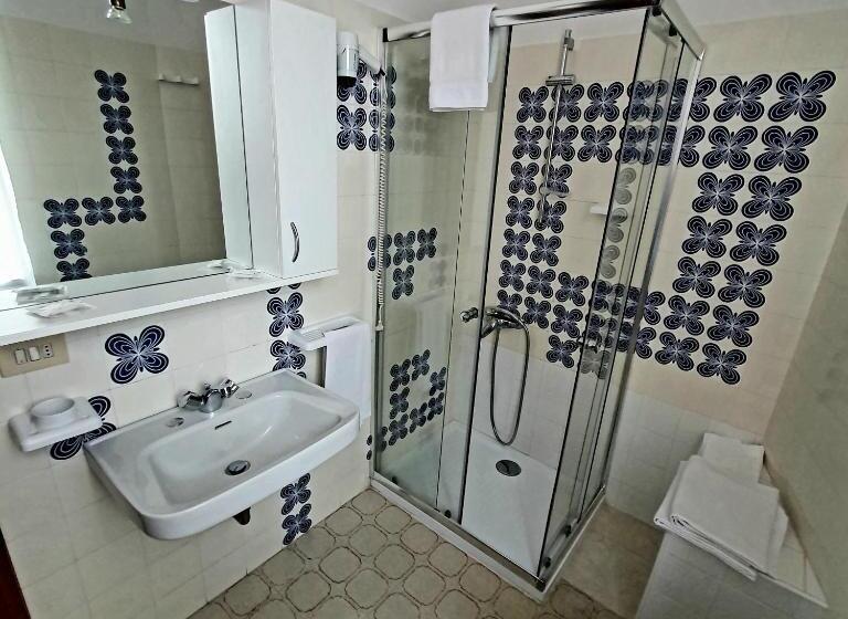 חדר סטנדרט, Perla