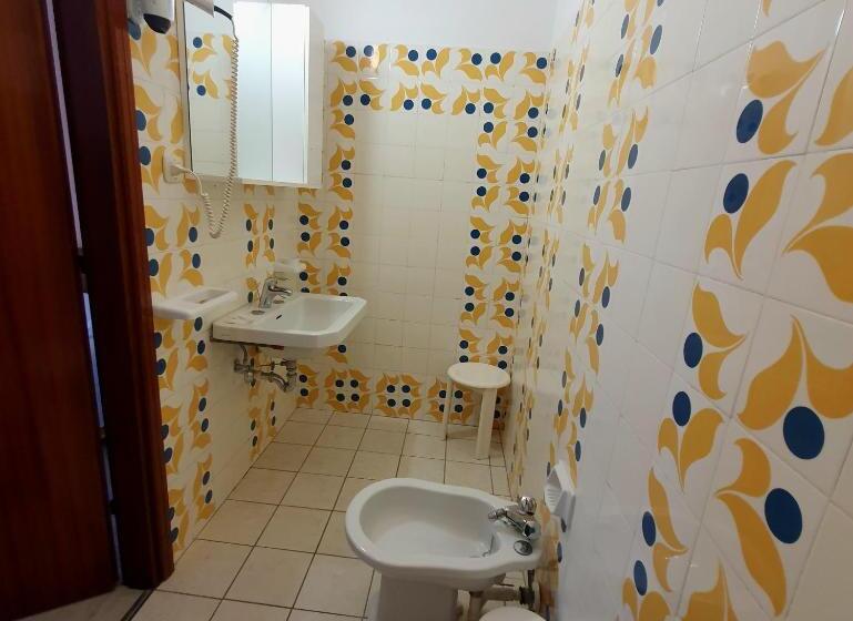 Номер Стандарт Трехместный, Perla
