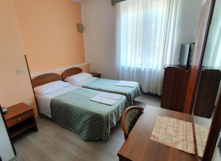 חדר סטנדרט, Perla