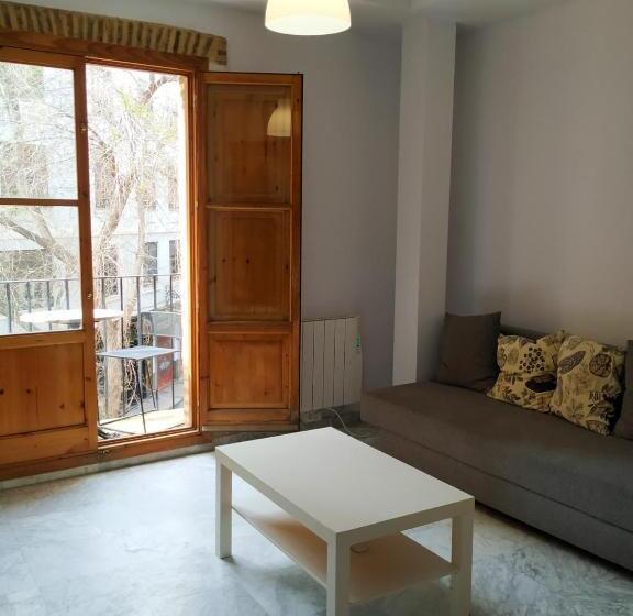 شقة غرفة نوم واحدة مزودة بشُرفة, Apartamentos Con Encanto En Pleno Casco Antiguo Ron Valenciayole