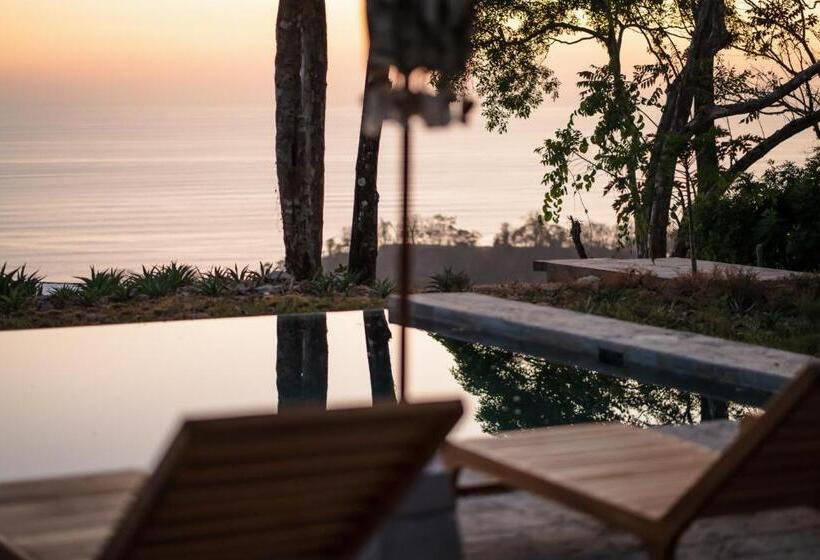 キングサイズベッドのスイートルーム, Thea Resort & Retreats   Santa Teresa