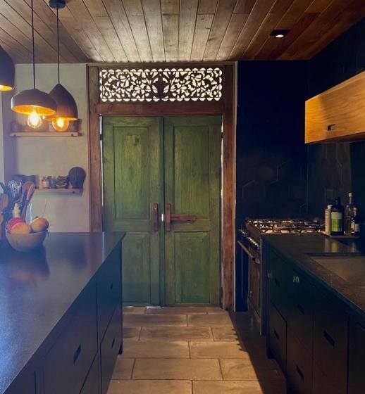 プール付き１ベッドルームヴィラ, Thea Resort & Retreats   Santa Teresa