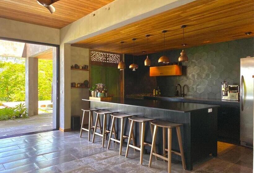 プール付き１ベッドルームヴィラ, Thea Resort & Retreats   Santa Teresa