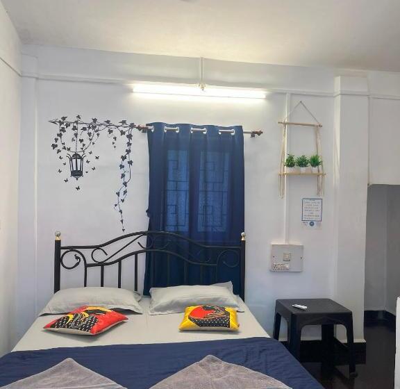 חדר דלוקס, Bunknbrew