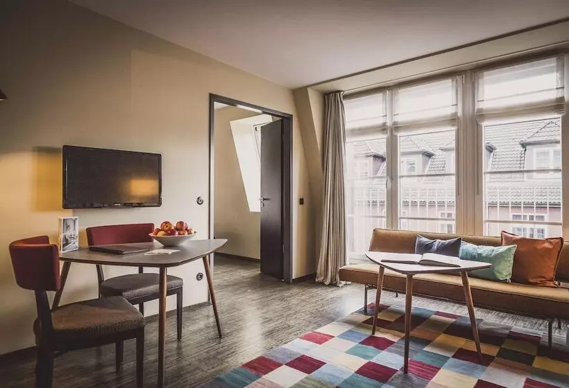Sviitti, Henri Hotel Hamburg Downtown