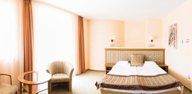 패밀리 룸, Aphrodite