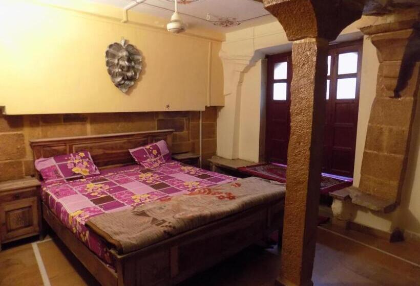 디럭스 룸, Deep Mahal & Safari