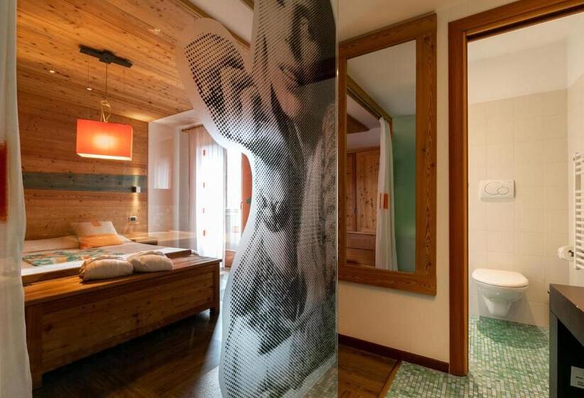 חדק דלוקס עם ג'קוזי, Isolabella Wellness