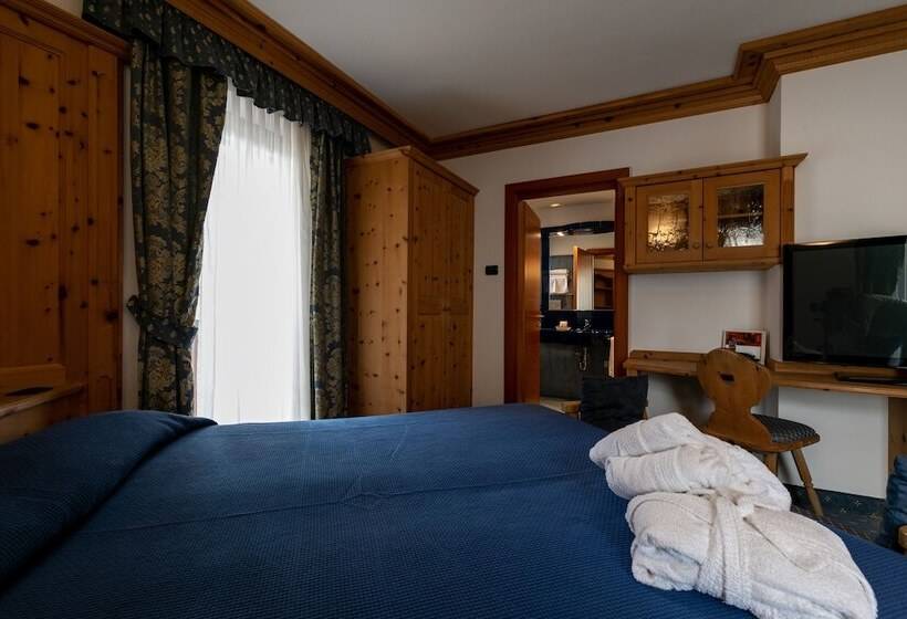 סוויטת ג'וניור, Isolabella Wellness