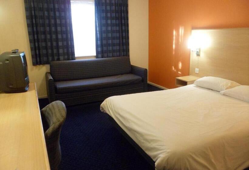 חדר משפחתי, Metro Inns Huddersfield