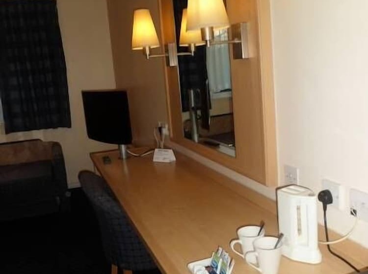 חדר סטנדרט, Metro Inns Huddersfield