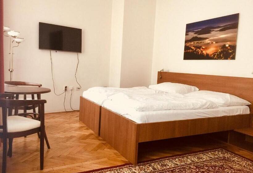 חדר קלאסי, & Penzión Grand Matej