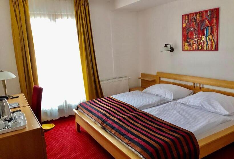 חדר קלאסי, & Penzión Grand Matej