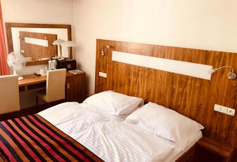 חדר משפחתי, & Penzión Grand Matej