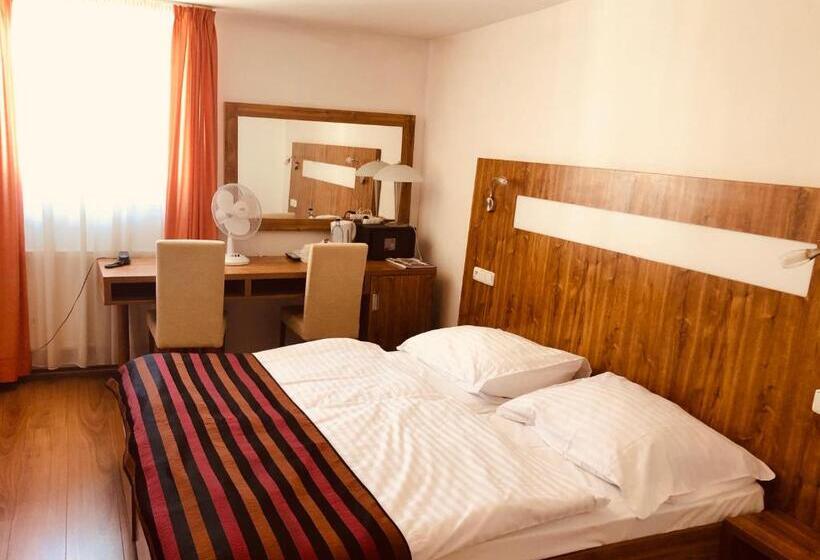 חדר משפחתי, & Penzión Grand Matej