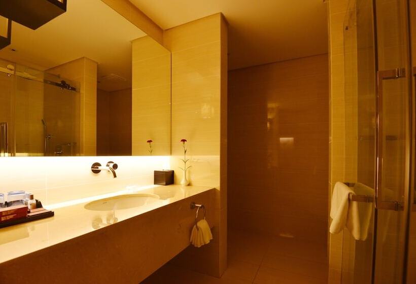 اتاق استاندارد سه نفره, Qingdao Wushengguan Holiday