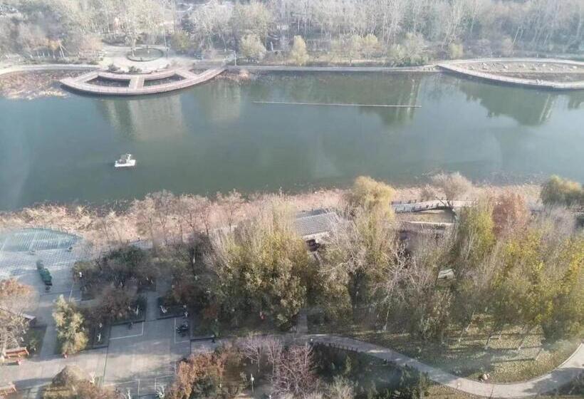 חדר ביזנס, Ramada Plaza Weifang