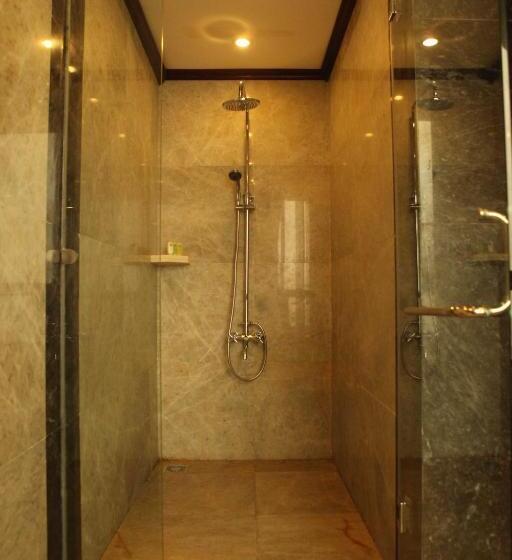 اتاق استاندارد با تخت بزرگ, The Vissai