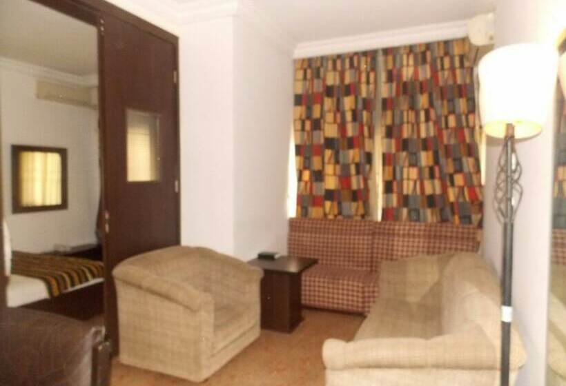 اتاق لوکس, Thornberry Savannah Suite