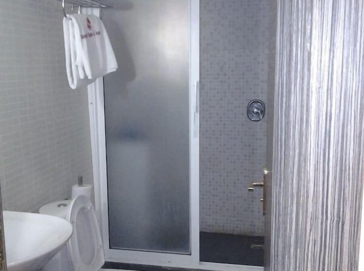 اتاق لوکس, Thornberry Savannah Suite