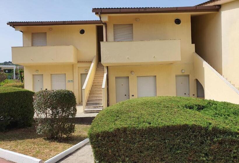 Номер Стандарт Трехместный, Villaggio Hotel Club La Pace