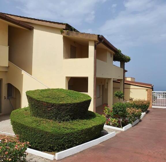 غرفة قياسية رباعية, Villaggio Hotel Club La Pace