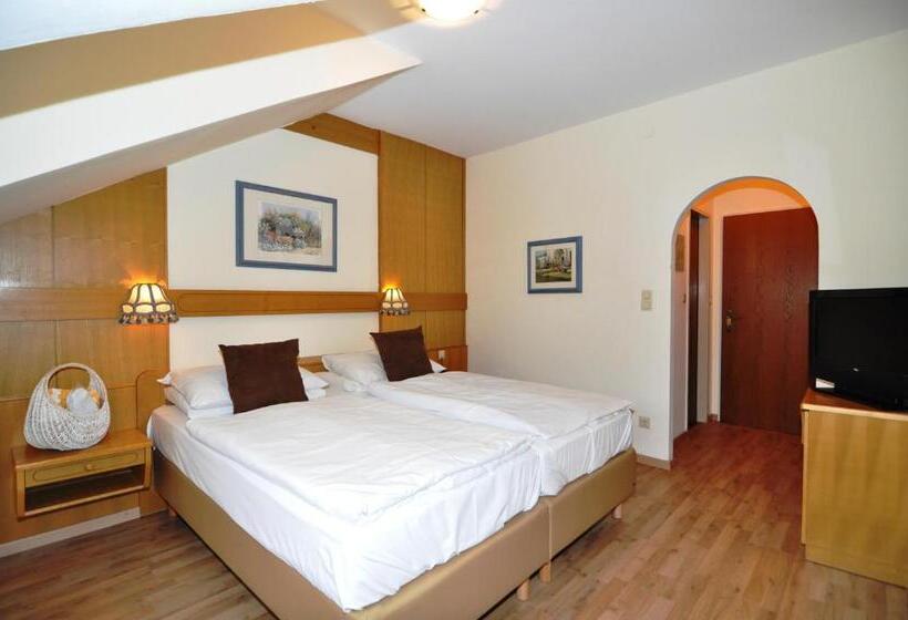 スタンダード４人部屋, Wienerwaldhof Rieger