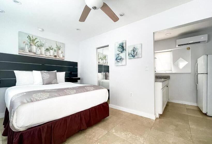 סטודיו קלאסי, Hollywood Beach Hotels