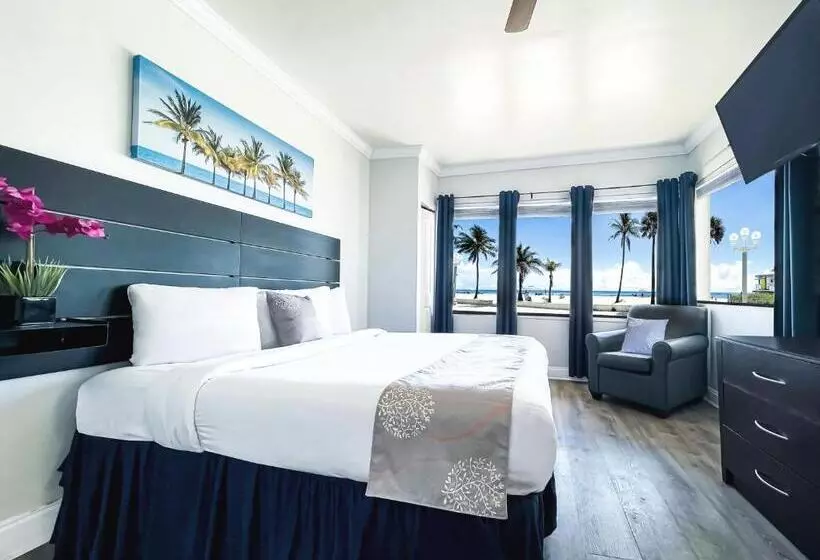 海の見えるスタンダードスタジオ, Hollywood Beach Hotels