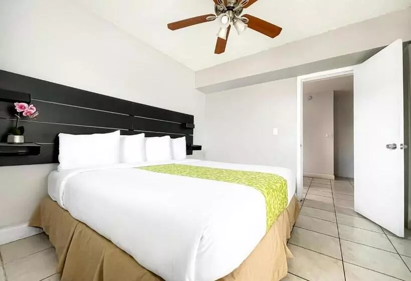 キングサイズベッドのデラックスルーム, Hollywood Beach Hotels
