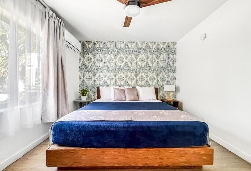 מיטת קינג בסוויטה, Hollywood Beach Hotels