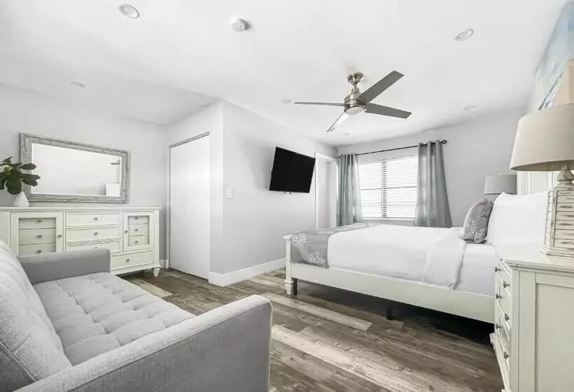 オーシャンビュースイート, Hollywood Beach Hotels