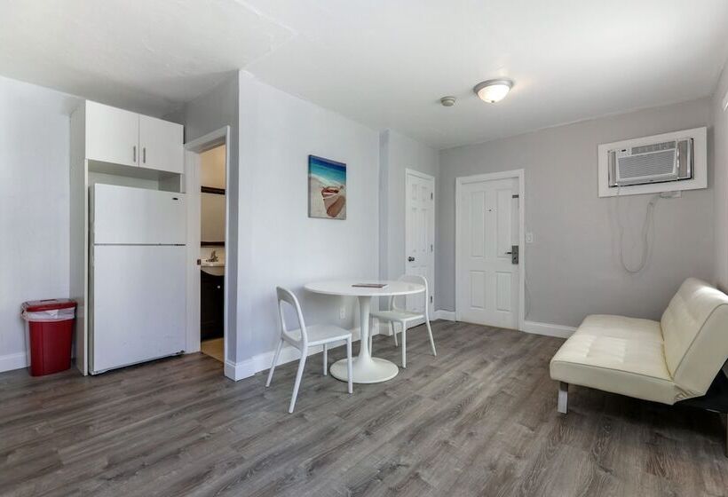 디럭스 룸, Hollywood Beach Hotels