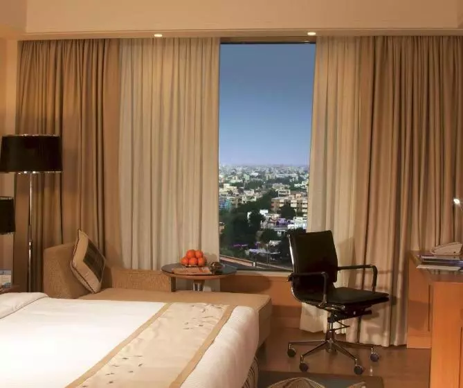 スーペリアールーム, Radisson Blu Hotel, Nagpur