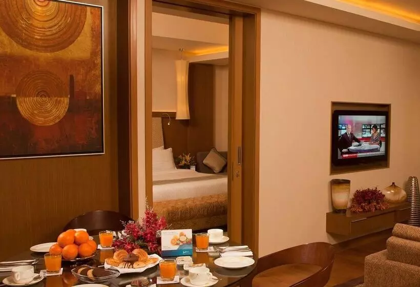 スイート, Radisson Blu Hotel, Nagpur
