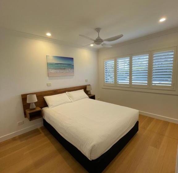 דירת חדר, Seashells Beachfront Resort