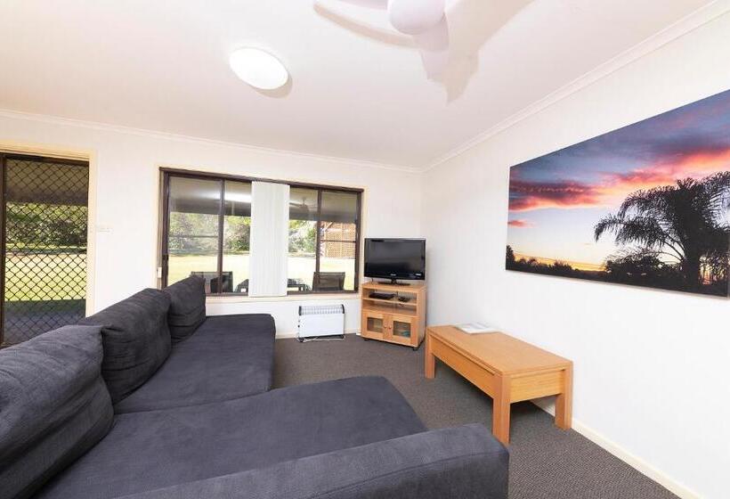 דירת חדר, Seashells Beachfront Resort