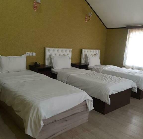 اتاق کلاسیک سه تخته, Seven Seasons