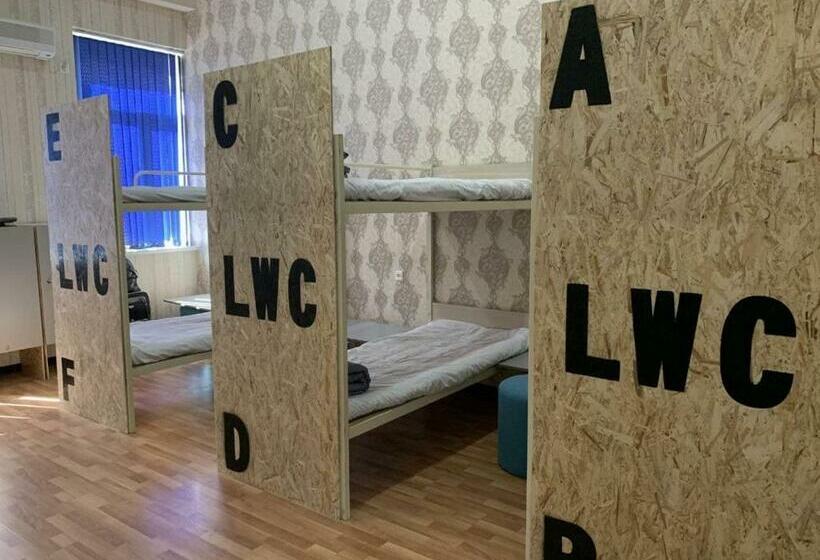 تختخواب در اتاق مشترک, Seven Seasons